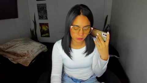 Lina online show from March 2026 01:34:02 AM