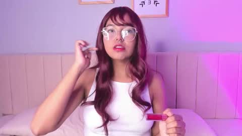 Snapshot of sweet_m00n__ chatting on March 2026 03:26:01 PM Camile online show from March 2026 03:26:01 PM