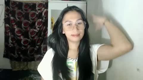 Marie online show from March 2026 12:32:01 PM