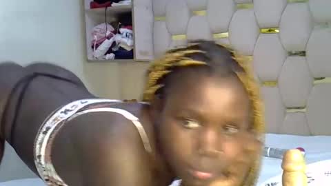 Snapshot of sweet_melodiyy chatting on April 2026 05:17:01 PM sweet_melodiyy online show from April 2026 05:17:01 PM