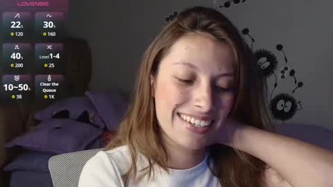 sweet_moon_v_ online show from March 2026 11:32:01 PM