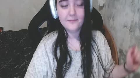 sweet_my_dream online show from May 2026 06:03:01 PM
