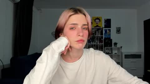 kira online show from March 2026 06:46:02 PM