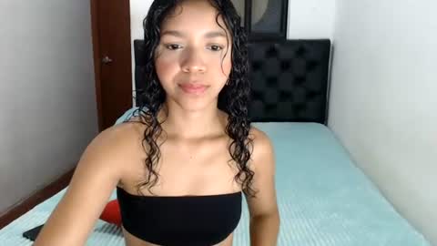 Snapshot of sweet_petite15 chatting on June 2026 12:04:02 PM petite sweet online show from June 2026 12:04:02 PM