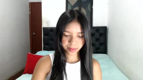 Snapshot of sweet_petite15 chatting on July 2026 12:19:02 PM petite sweet online show from July 2026 12:19:02 PM