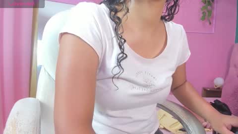 Yeileen online show from March 2026 07:06:02 PM