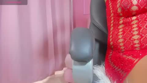 Snapshot of sweet_starxx chatting on June 2026 10:18:02 PM Yeileen online show from June 2026 10:18:02 PM