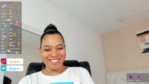 Snapshot of sweet_starxx chatting on July 2026 09:28:02 PM Yeileen online show from July 2026 09:28:02 PM