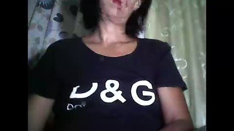 Snapshot of sweetbella24 chatting on June 2026 12:05:02 PM im anne online show from June 2026 12:05:02 PM