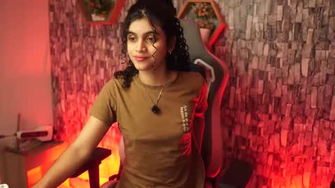 Salom independent model online show from March 2026 03:22:02 AM