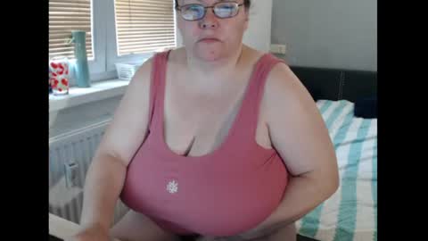 Snapshot of sweetboobs85h chatting on July 2026 03:14:02 PM Sweetboobs85h online show from July 2026 03:14:02 PM