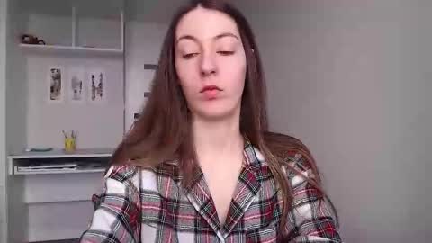 Emma  online show from March 2026 08:28:01 AM