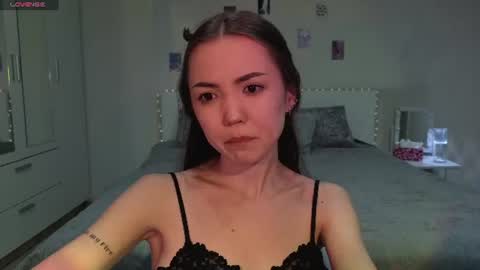 Snapshot of sweetieee_kira chatting on June 2026 03:20:02 AM sweetieee_kira online show from June 2026 03:20:02 AM