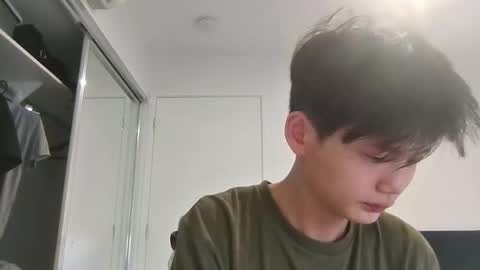 Snapshot of sweetiepuppy421 chatting on March 2026 01:42:01 AM sweetiepuppy421 online show from March 2026 01:42:01 AM