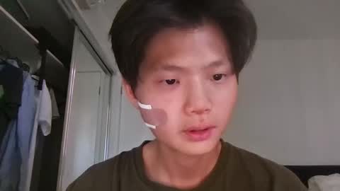 Snapshot of sweetiepuppy421 chatting on April 2026 01:28:02 AM sweetiepuppy421 online show from April 2026 01:28:02 AM