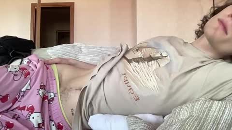 Snapshot of sweetieskitties chatting on June 2026 01:28:01 PM SweetiesKitties online show from June 2026 01:28:01 PM
