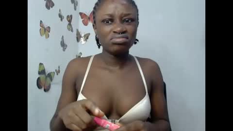 Snapshot of sweetjuicyclit chatting on July 2026 11:59:01 AM zuri online show from July 2026 11:59:01 AM