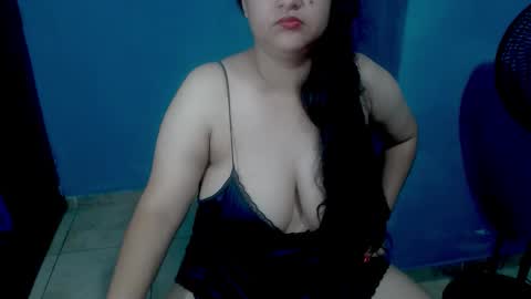 Snapshot of sweetkelly19 chatting on March 2026 12:00:01 PM sweetkelly19 online show from March 2026 12:00:01 PM