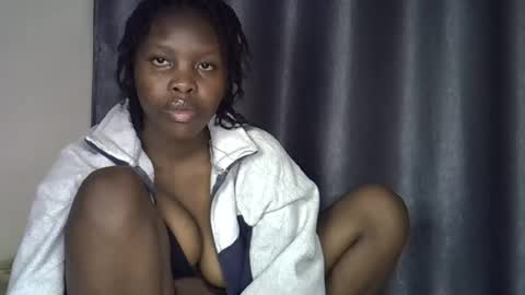 Snapshot of sweetkirrie chatting on July 2026 08:55:01 PM sweetkirrie online show from July 2026 08:55:01 PM