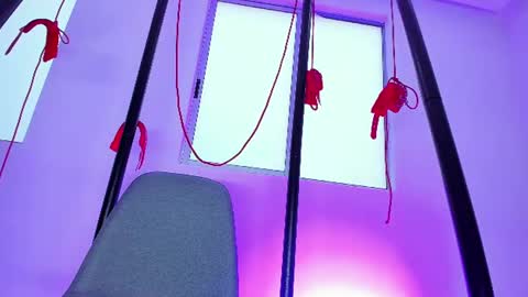 Snapshot of sweetlesbianseduction chatting on June 2026 11:12:02 AM Azulandvioleta online show from June 2026 11:12:02 AM