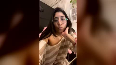 Snapshot of sweetlucyy1902 chatting on July 2026 03:54:02 AM sweetlucyy1902 online show from July 2026 03:54:02 AM