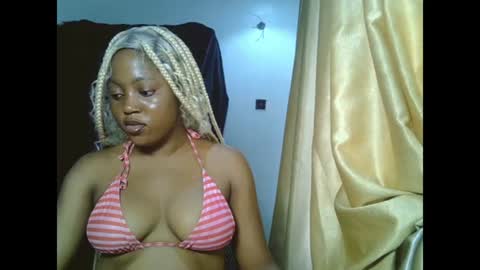 Snapshot of sweetmila9 chatting on June 2026 12:22:01 PM sweetmila9 online show from June 2026 12:22:01 PM