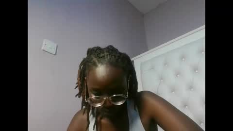 Novah girlie online show from June 2026 05:34:02 PM