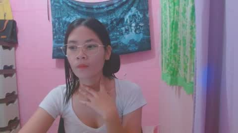 Mia online show from June 2026 05:45:02 AM
