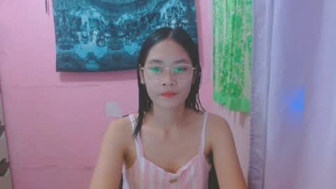 Mia online show from June 2026 05:52:02 AM