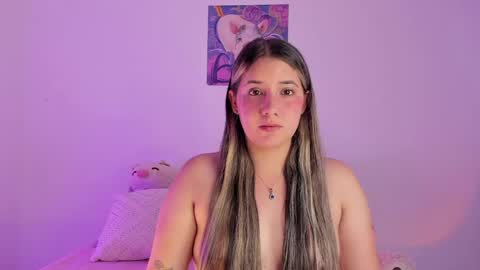 Sofia sweet online show from April 2026 07:00:01 PM