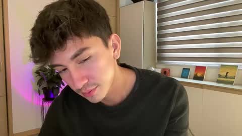 Andy  online show from October 2025 06:49:02 PM