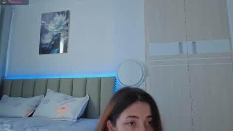 Vikky online show from March 2026 12:36:02 AM