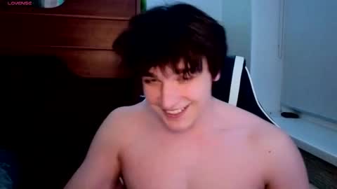 Snapshot of sweetyangeel chatting on March 2026 07:15:02 PM Alex online show from March 2026 07:15:02 PM