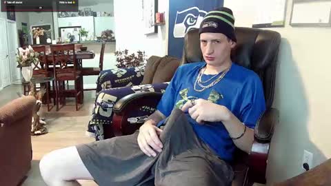 Snapshot of swelteringk chatting on October 2025 11:25:01 PM Kile online show from October 2025 11:25:01 PM