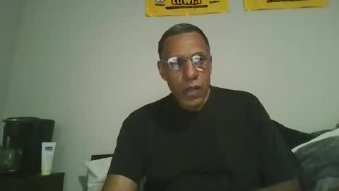 swimmerbod2495 online show from April 2026 05:30:01 AM