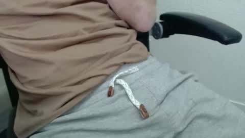 swisstom72 online show from April 2026 07:55:01 PM