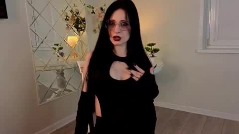 Snapshot of sybleyo chatting on October 2025 11:13:02 AM Sophie online show from October 2025 11:13:02 AM