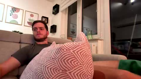 syl092 online show from April 2026 08:11:02 PM