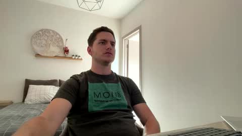 syl092 online show from April 2026 04:56:02 PM