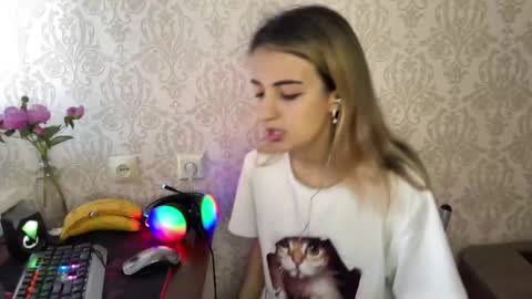Emily online show from May 2026 03:18:02 PM
