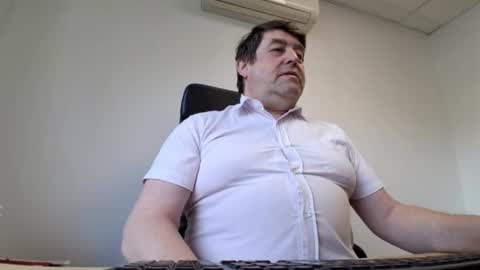 sympa_trique online show from June 2026 06:33:02 AM