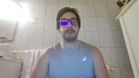 Snapshot of t_fuenzalida chatting on December 2025 02:06:02 AM t_fuenzalida online show from December 2025 02:06:02 AM