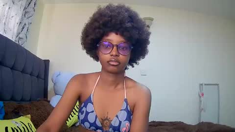 Snapshot of t_okyo chatting on December 2024 06:21:01 AM TOKYO online show from December 2024 06:21:01 AM