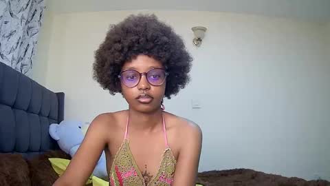 Snapshot of t_okyo chatting on December 2024 09:17:01 AM TOKYO online show from December 2024 09:17:01 AM