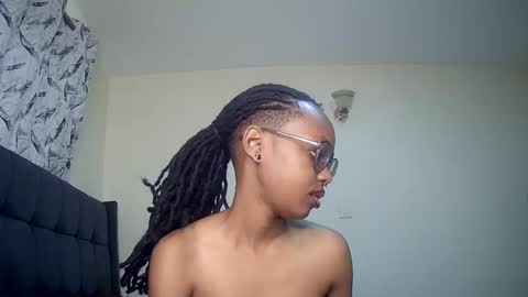 Snapshot of t_okyo chatting on January 2025 08:09:02 AM TOKYO online show from January 2025 08:09:02 AM