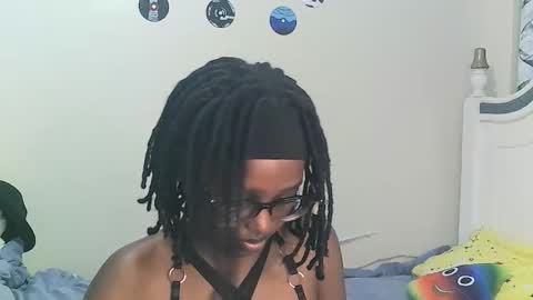 Snapshot of t_okyo chatting on October 2025 06:19:01 PM TOKYO online show from October 2025 06:19:01 PM