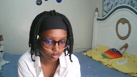 Snapshot of t_okyo chatting on November 2025 03:39:02 AM TOKYO online show from November 2025 03:39:02 AM