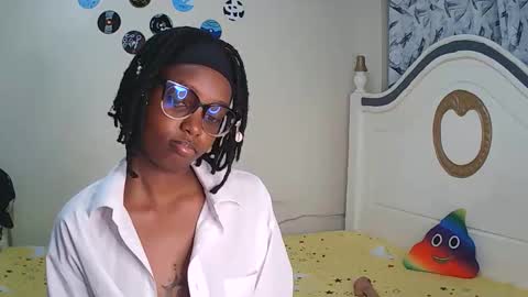 Snapshot of t_okyo chatting on November 2025 02:55:02 AM TOKYO online show from November 2025 02:55:02 AM