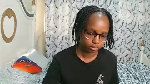 Snapshot of t_okyo chatting on February 2026 06:23:02 AM TOKYO online show from February 2026 06:23:02 AM