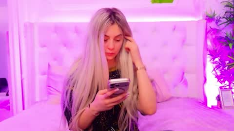 Arianna online show from April 2026 12:25:01 PM